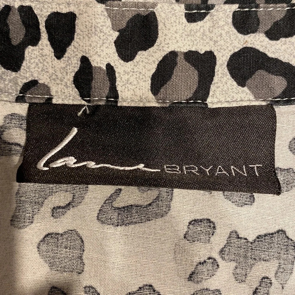 E  Lane Bryant casual stretch animal print threequarter sleeve plus size top 16W - Picture 4 of 4
